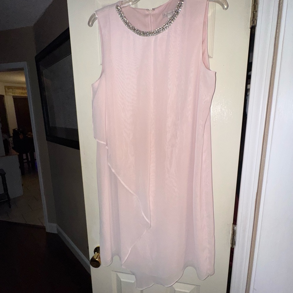 Elegant Pink Sleeveless Dress